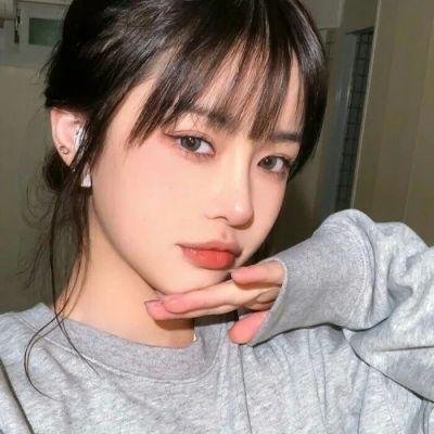 窃窃私语